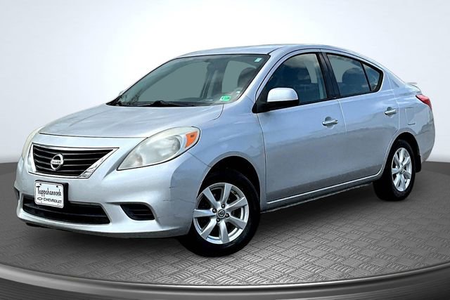 Used 2014 Nissan Versa SV w/ Convenience Package image 1