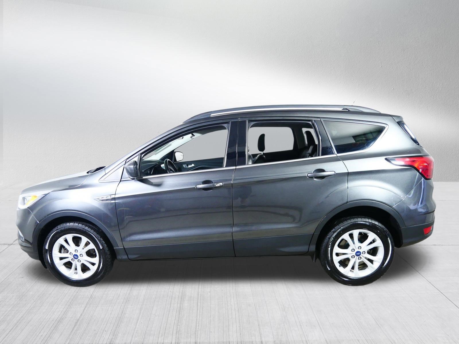 Used 2019 Ford Escape SEL AWD/4WD image 4