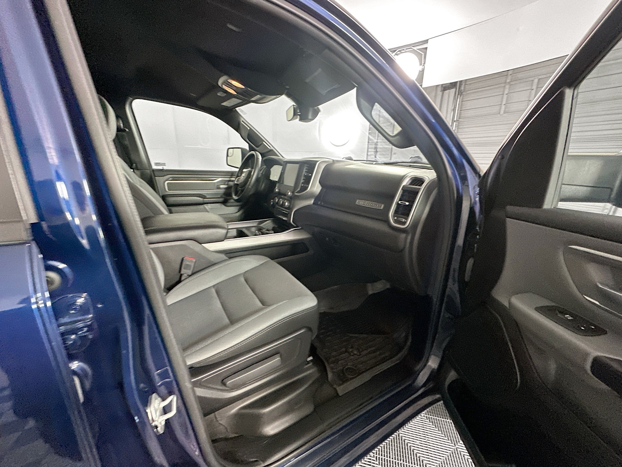 Used 2022 RAM 1500 Big Horn AWD/4WD image 29