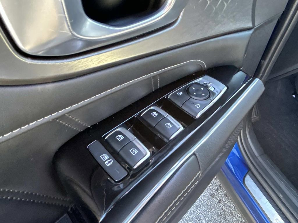 Certified 2022 Kia Sorento SX image 19