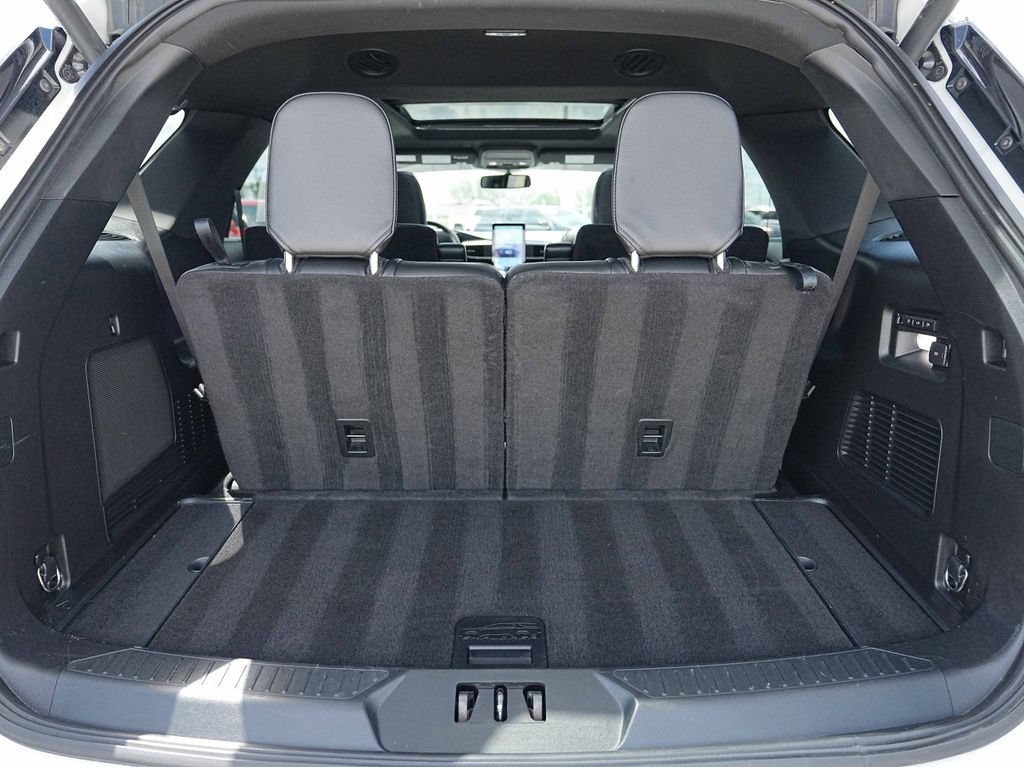 Used 2020 Ford Explorer ST w/ Premium Technology Package AWD/4WD image 15