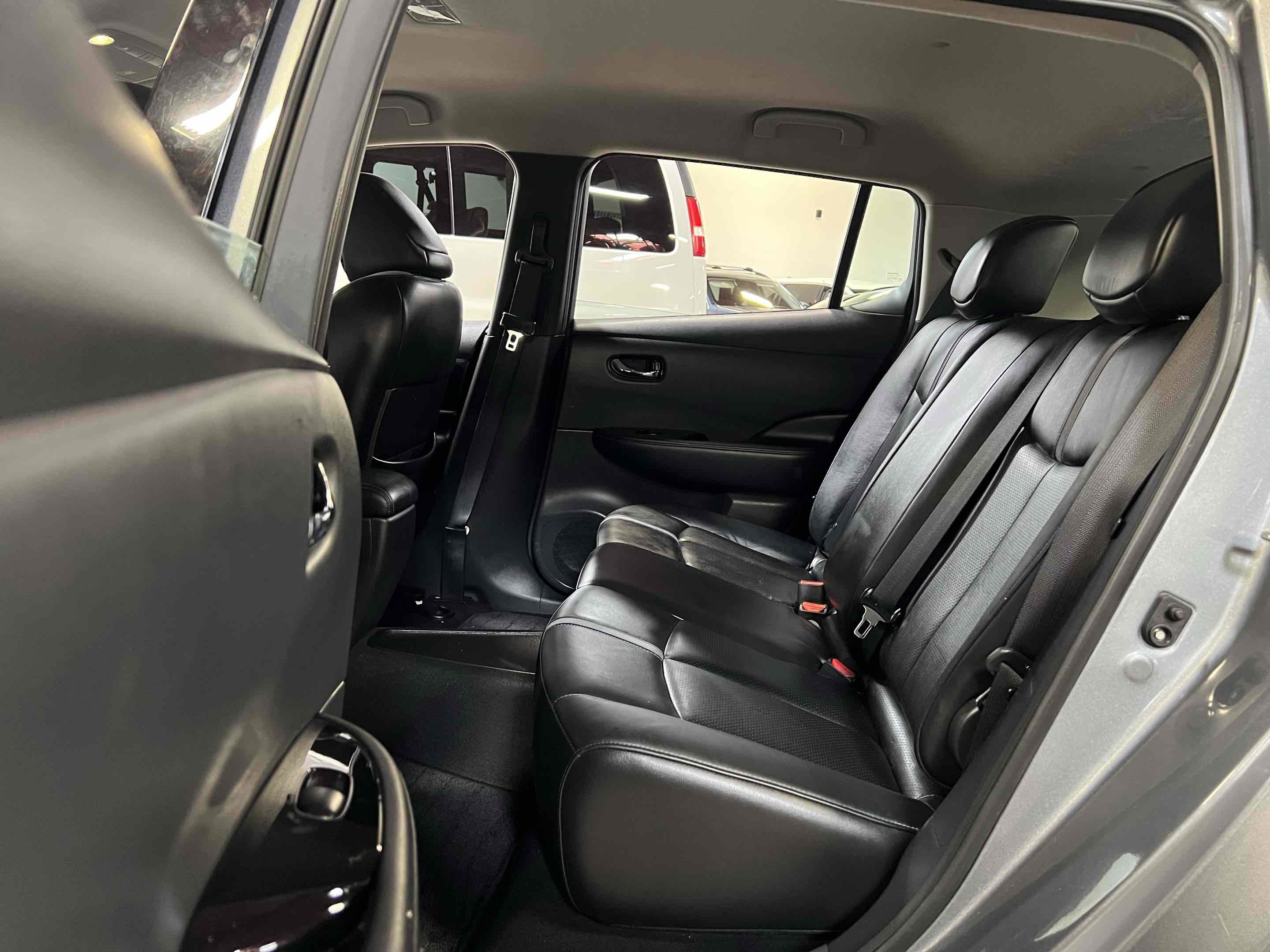 Used 2019 Nissan Leaf SL Plus w/ Protection Package FWD image 5