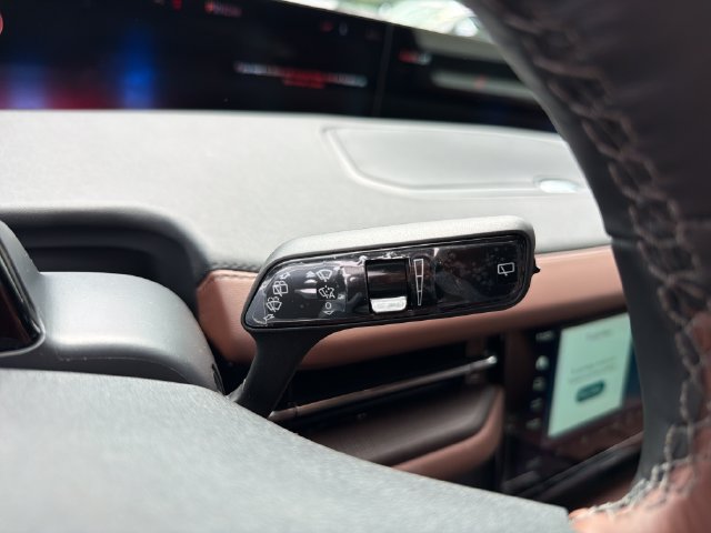 New 2026 Lincoln Navigator Reserve AWD/4WD image 26