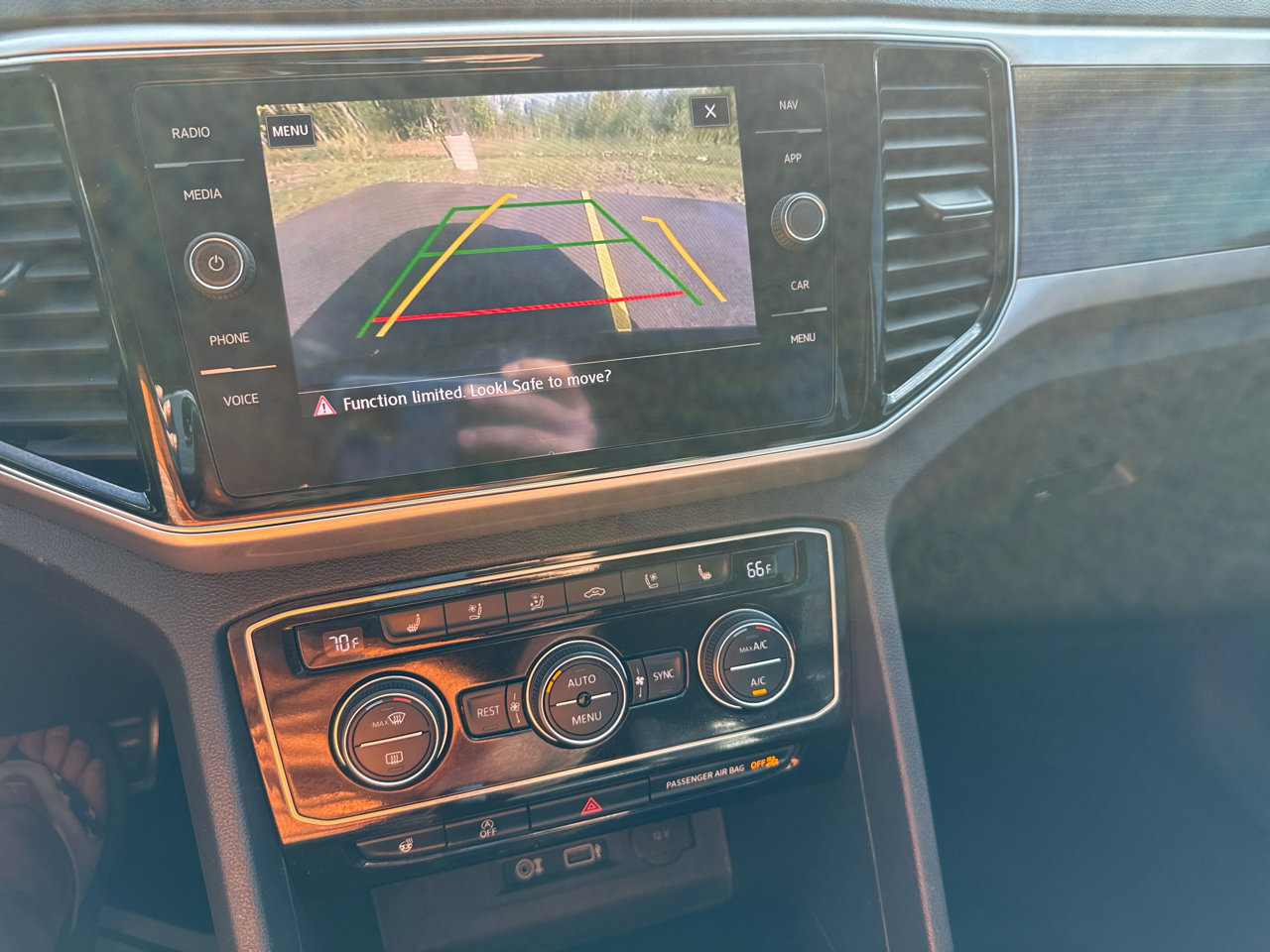 Used 2019 Volkswagen Atlas SEL R-Line image 18