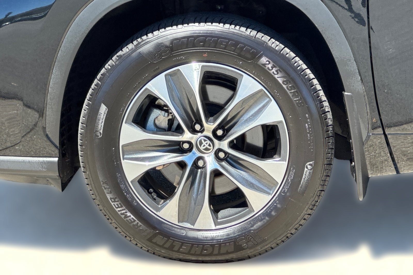 Used 2026 Toyota Highlander XLE AWD/4WD image 13