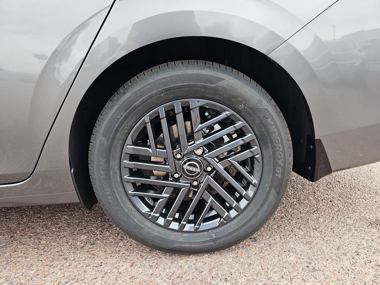 New 2026 Nissan Sentra SV w/ Floor Mat Package FWD image 32