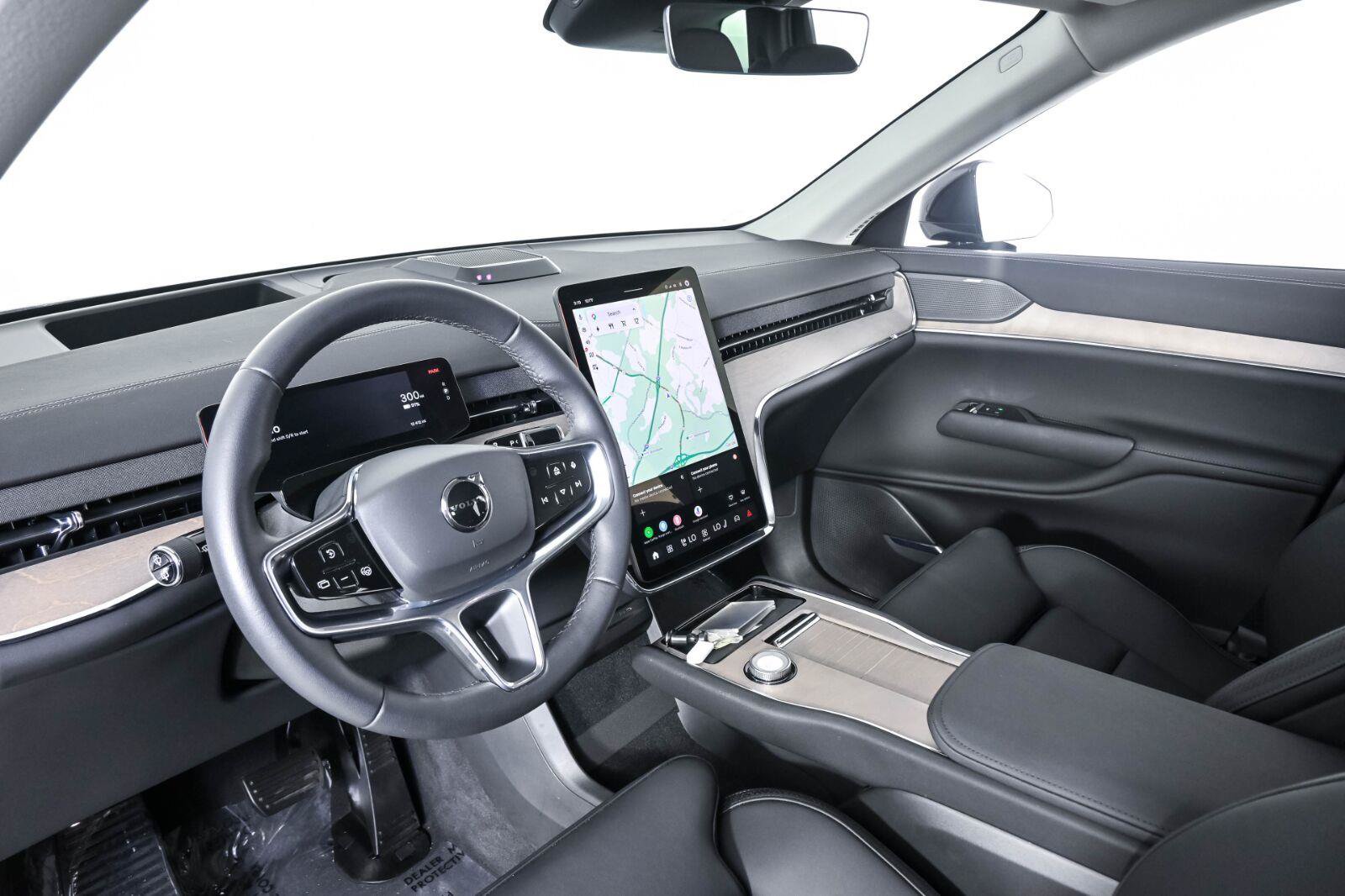 Used 2025 Volvo EX90 Plus AWD/4WD image 4