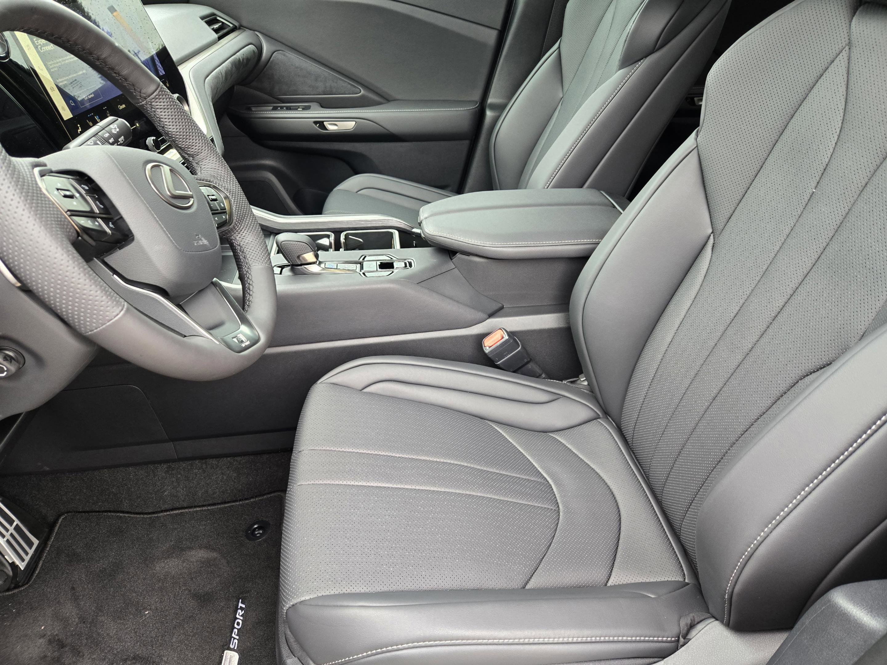 New 2026 Lexus TX 500h AWD image 5