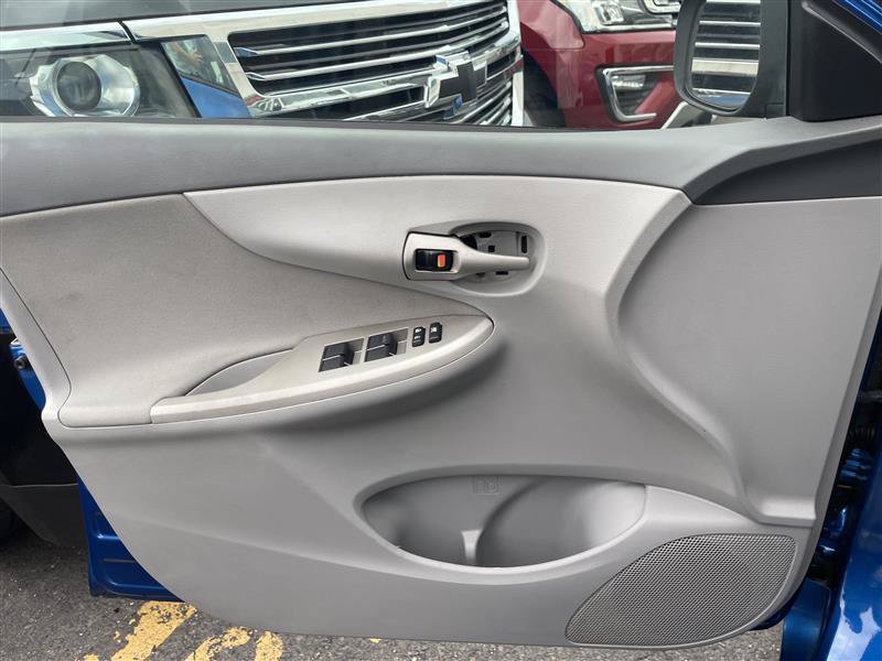 Used 2010 Toyota Corolla LE w/ All Weather Guard Pkg FWD image 37