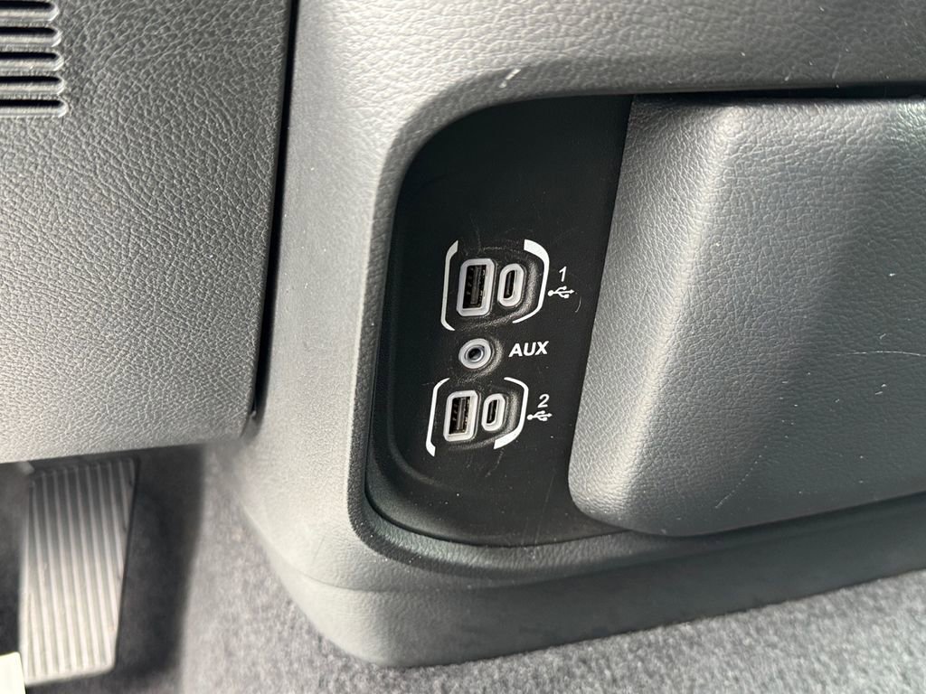 Used 2025 RAM 1500 Tradesman image 27