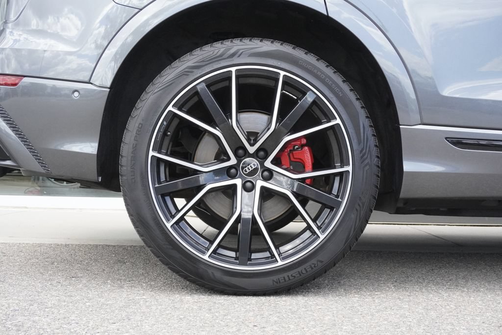 Used 2021 Audi Q8 Premium Plus w/ Premium Plus Package AWD/4WD image 32