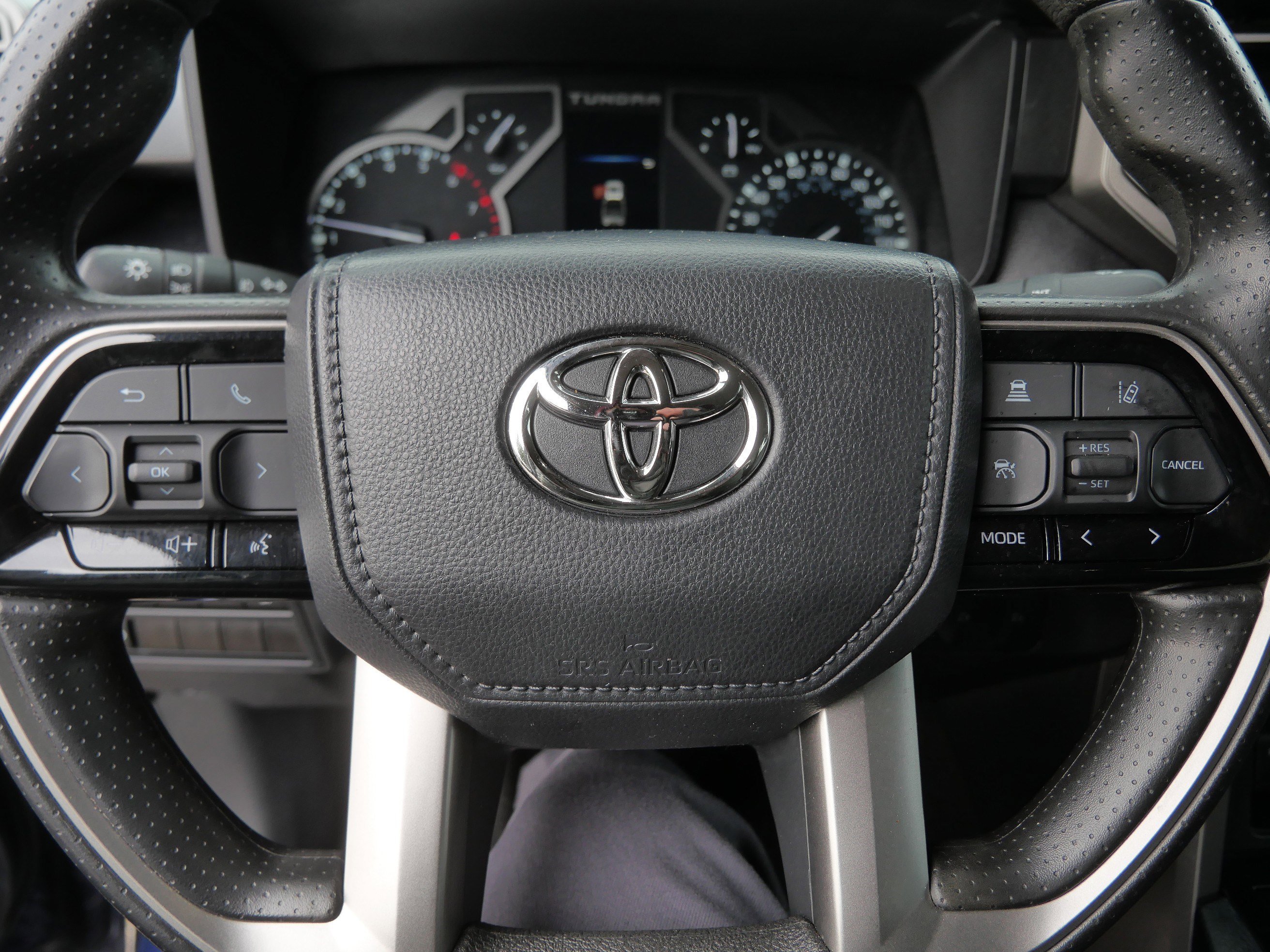 Used 2023 Toyota Tundra SR5 w/ SR5 Convenience Package AWD/4WD image 26