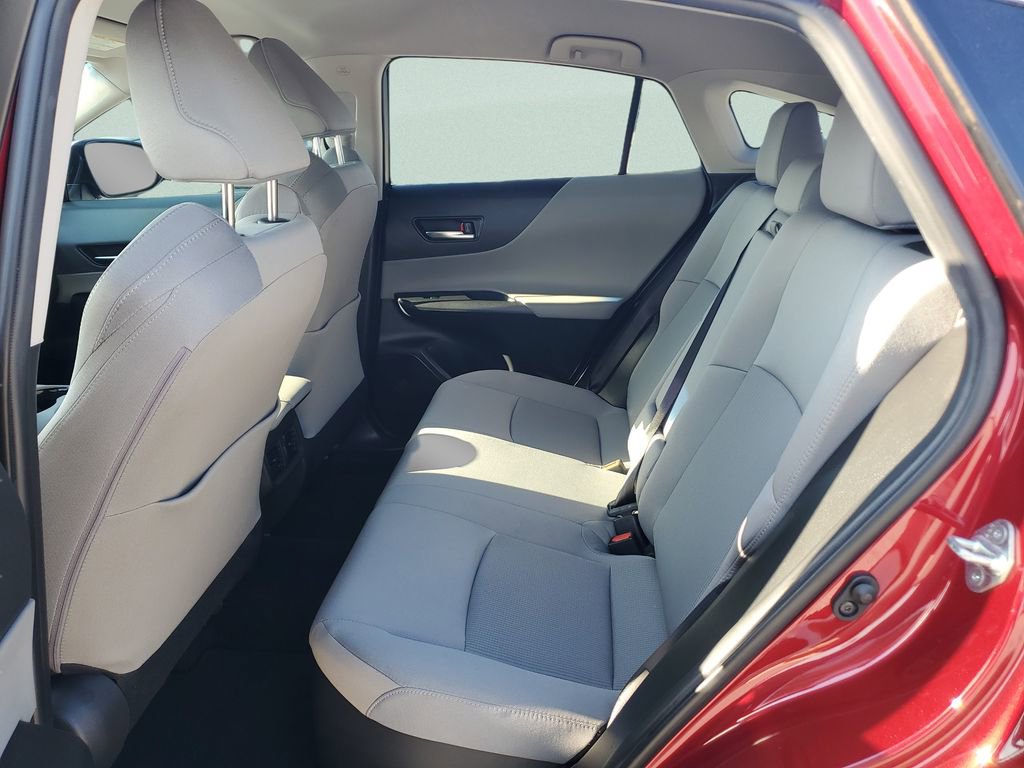 Certified 2023 Toyota Venza LE image 13