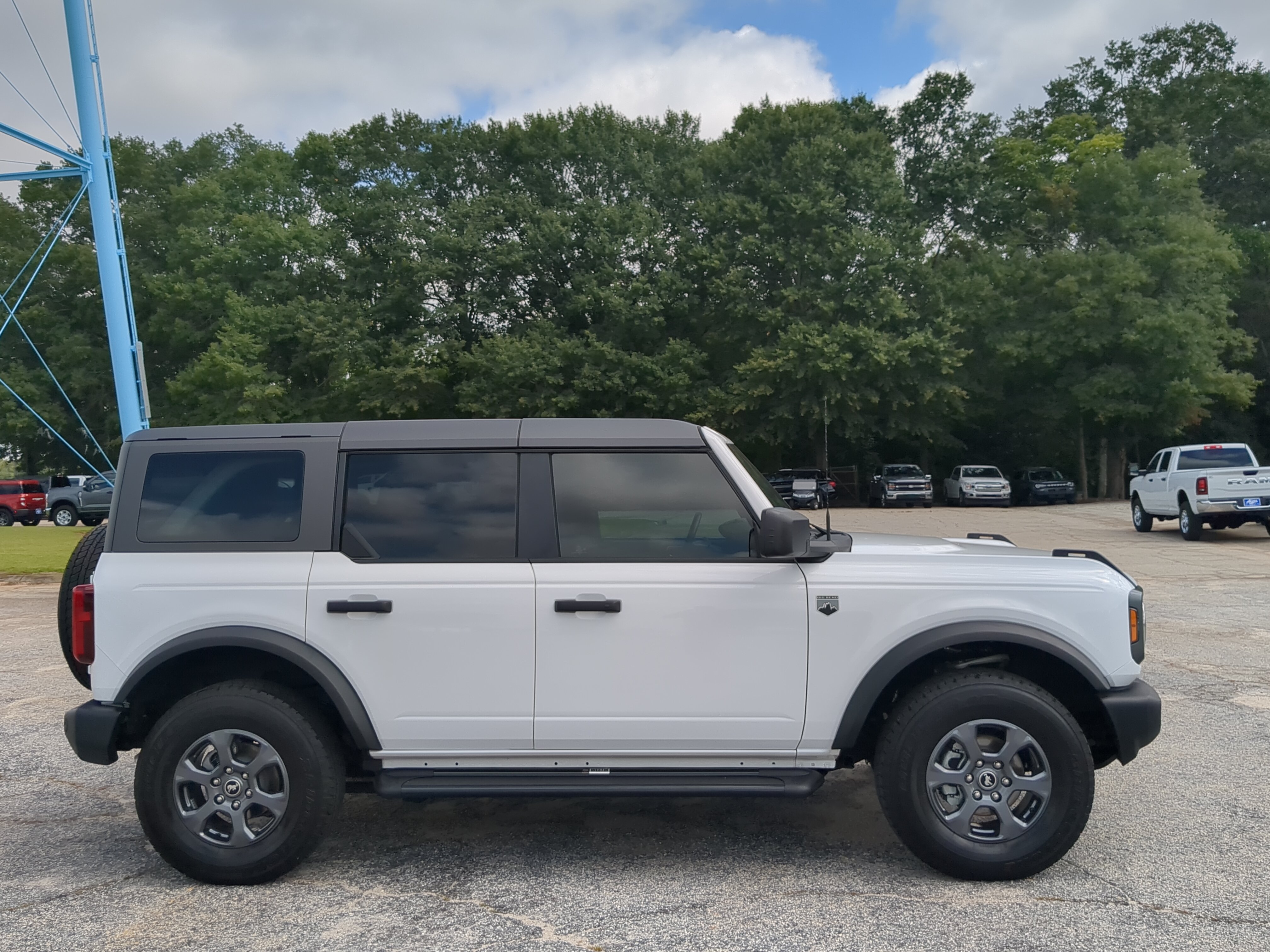 Certified 2024 Ford Bronco Big Bend AWD/4WD image 2