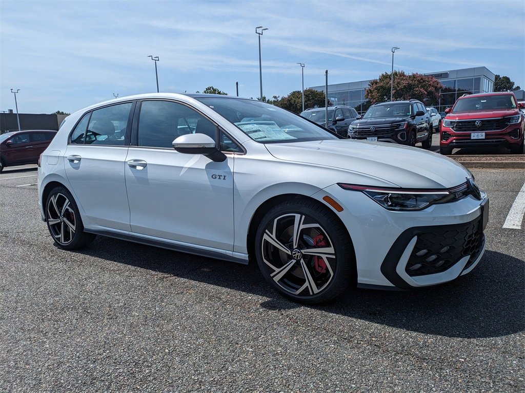 New 2025 Volkswagen GTI SE image 2
