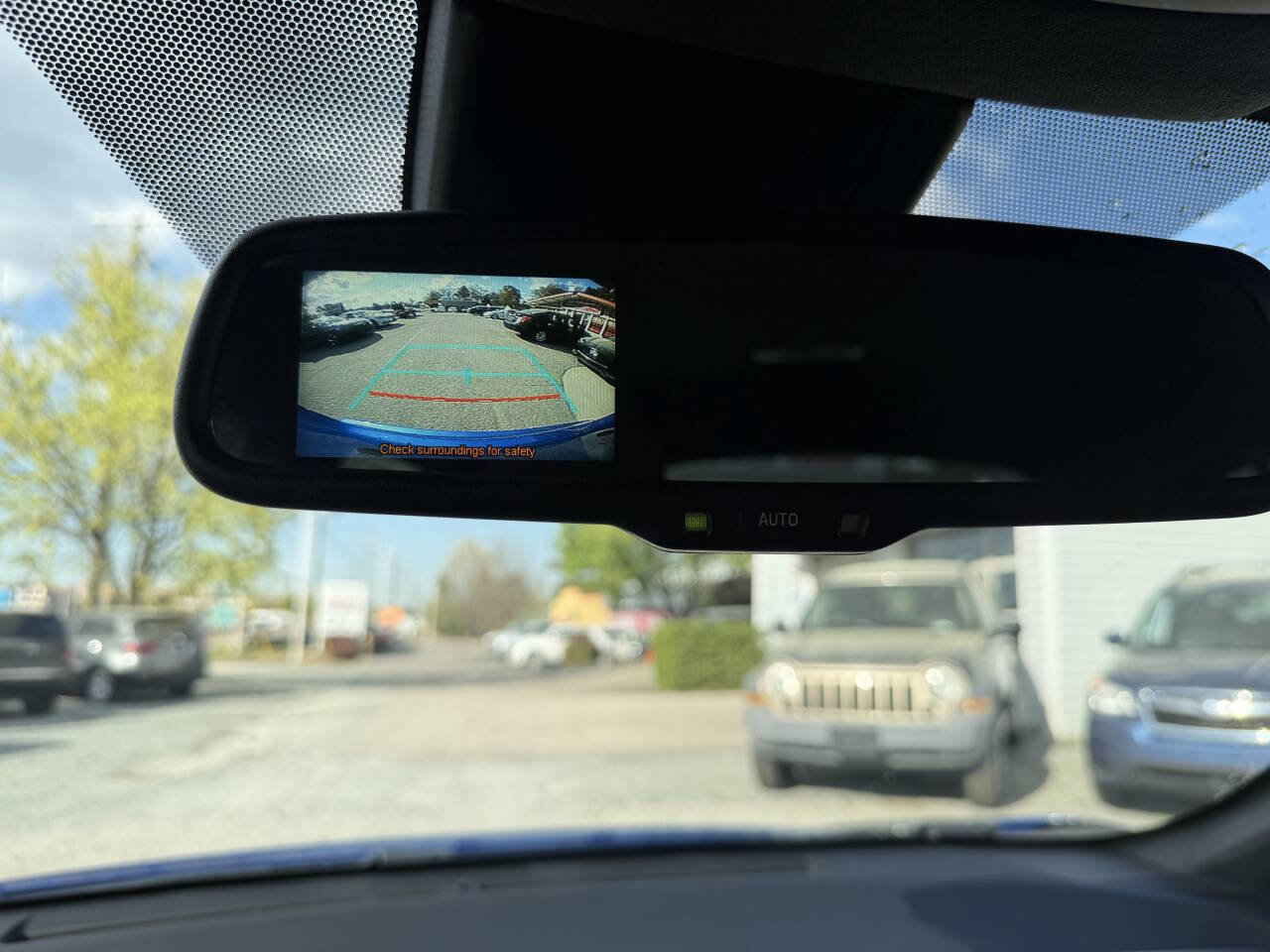 Used 2018 Toyota C-HR XLE FWD image 31