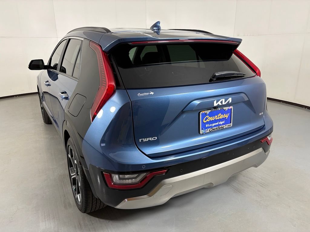 Used 2024 Kia Niro SX Touring FWD image 6