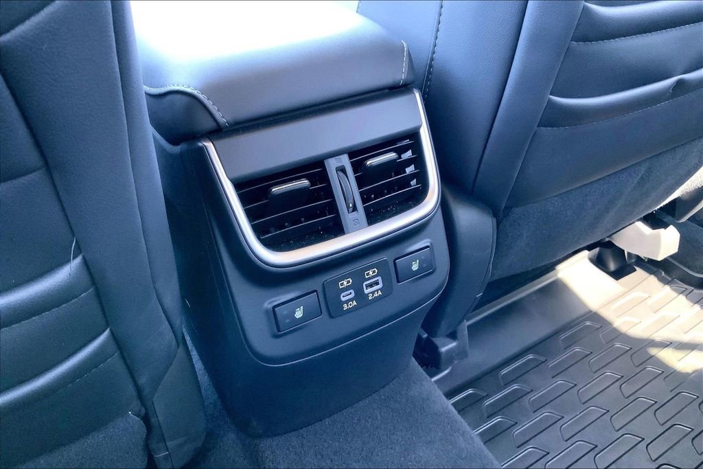 Certified 2025 Subaru Outback Limited image 10