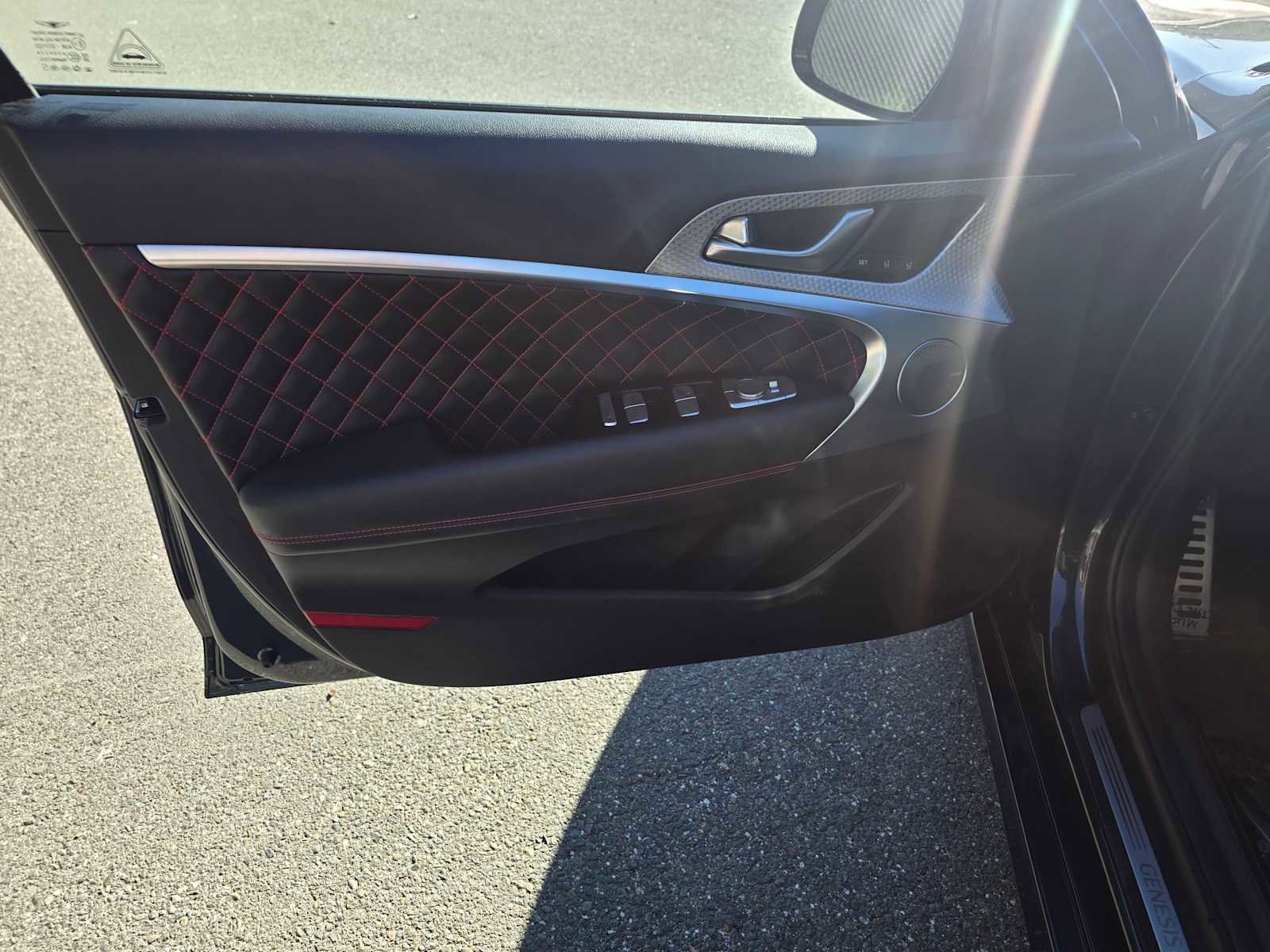 Used 2023 Genesis G70 3.3T w/ Sport Prestige Package image 22