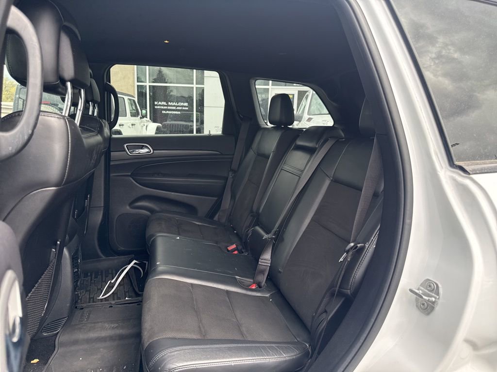 Used 2020 Jeep Grand Cherokee Altitude AWD/4WD image 10