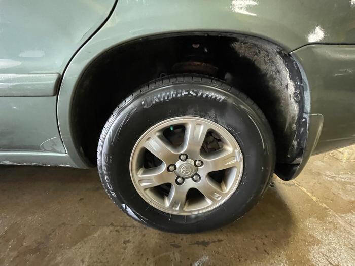 Used 2004 Toyota Highlander 4WD V6 image 13