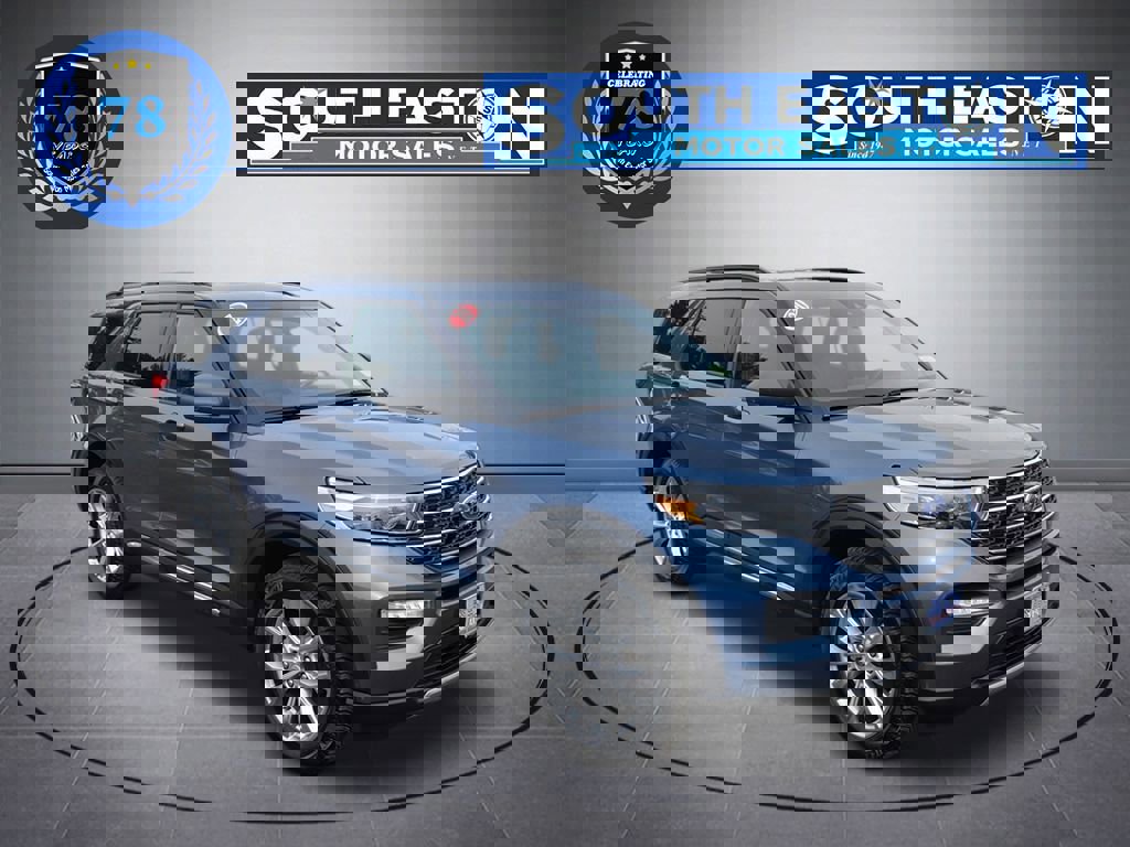 Used 2020 Ford Explorer XLT w/ Equipment Group 202A image 2