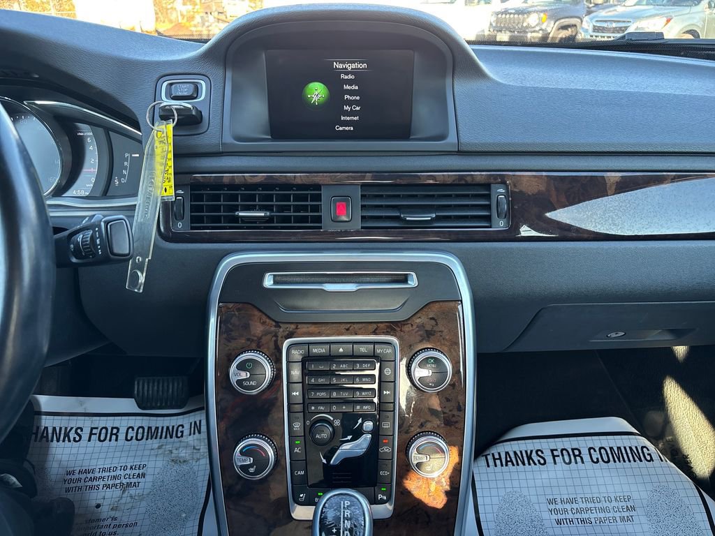 Used 2015 Volvo S80 T5 image 24