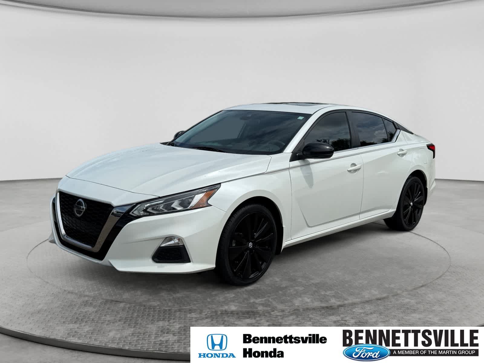 Used 2021 Nissan Altima 2.5 SR w/ SR Premium Package AWD/4WD image 1