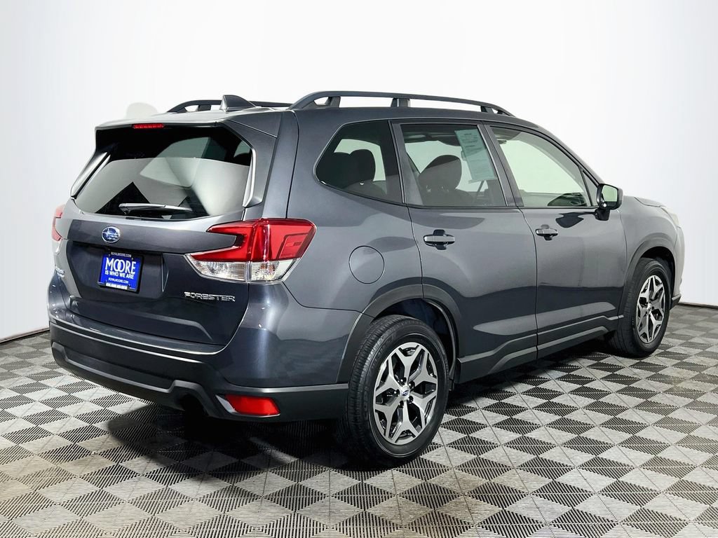Used 2023 Subaru Forester Premium AWD/4WD image 7