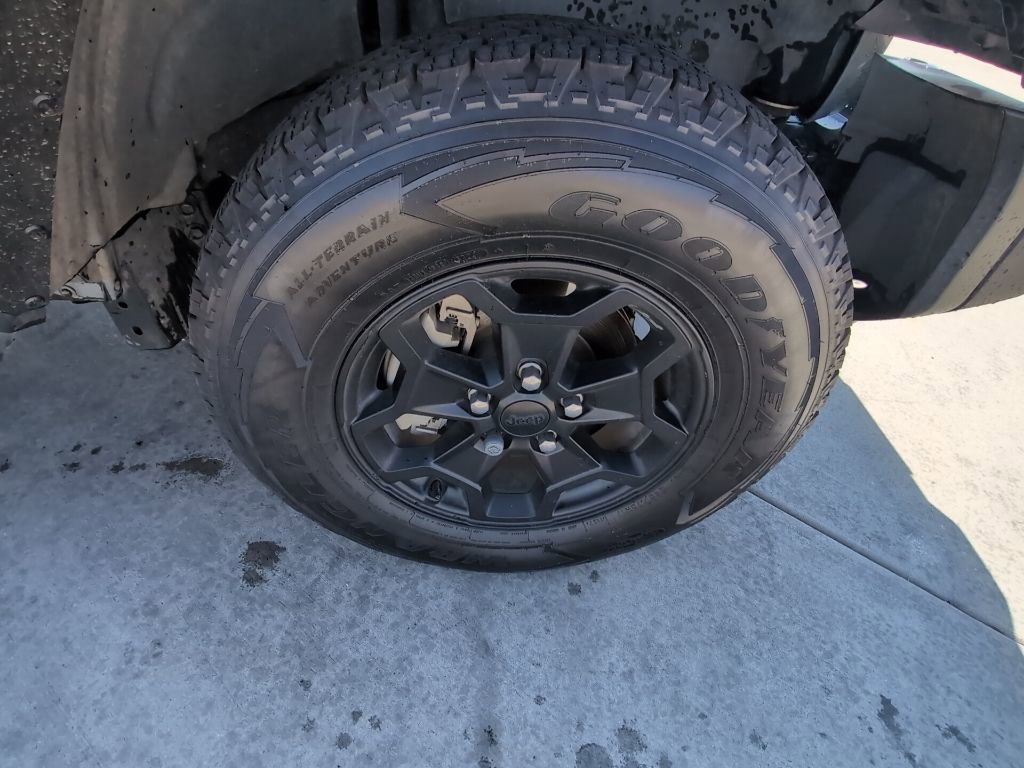 Used 2022 Jeep Wrangler Unlimited Sport image 35