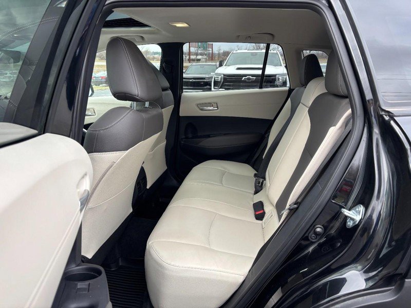 Used 2024 Toyota Corolla Cross XLE w/ Convenience Package image 10