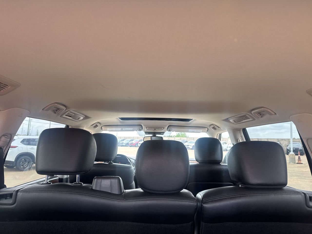 Certified 2024 Nissan Armada SL image 36