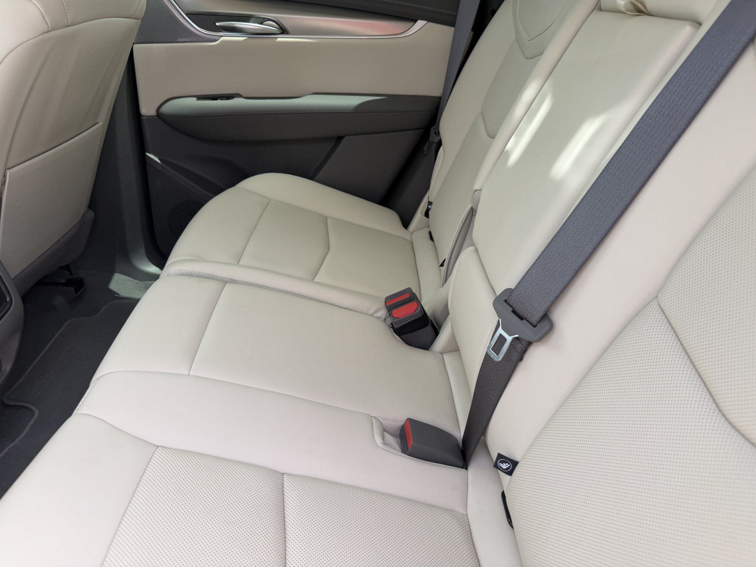 New 2026 Cadillac XT5 Premium Luxury w/ Driver Assist Package FWD image 17