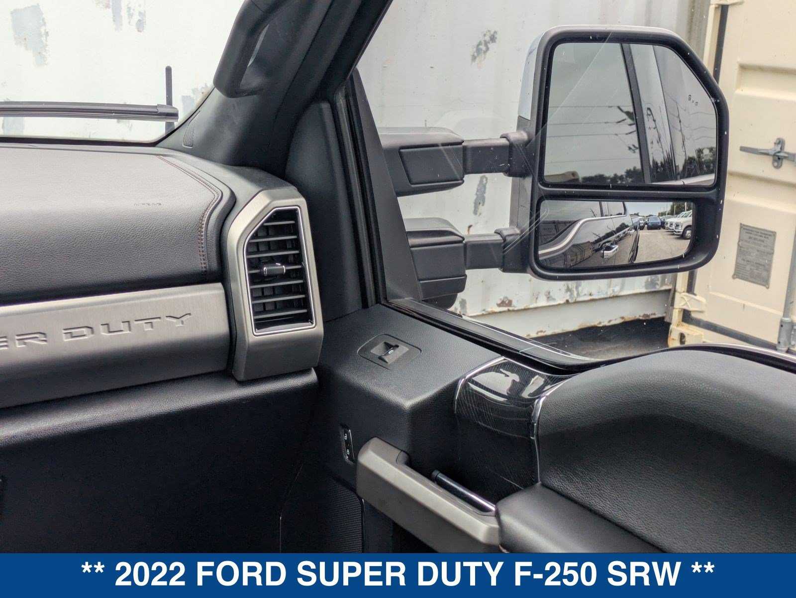 Certified 2022 Ford F250 Platinum w/ Tremor Off-Road Package AWD/4WD image 20