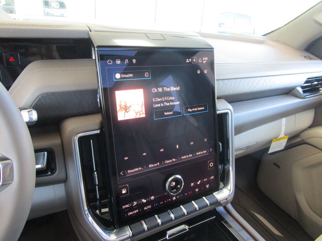 New 2026 GMC Yukon Denali w/ Denali Reserve Package RWD image 47