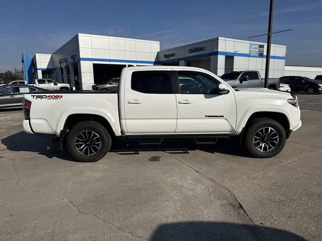 Used 2020 Toyota Tacoma TRD Sport w/ Technology Package image 6