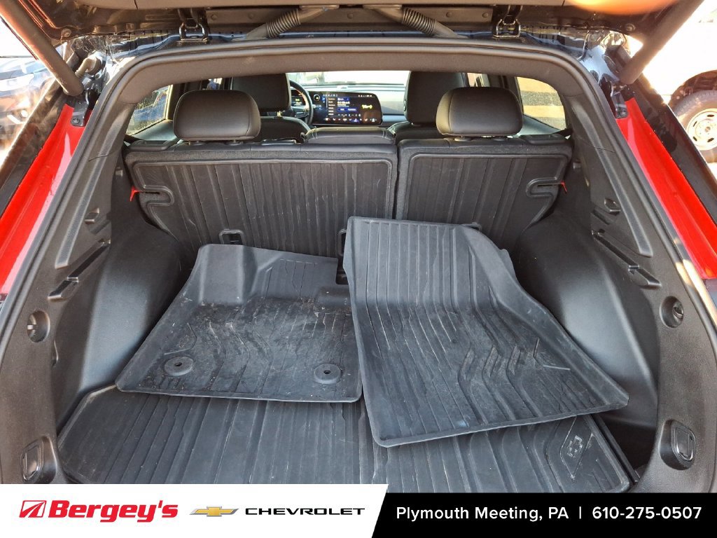 Certified 2024 Chevrolet Equinox EV RS FWD image 31