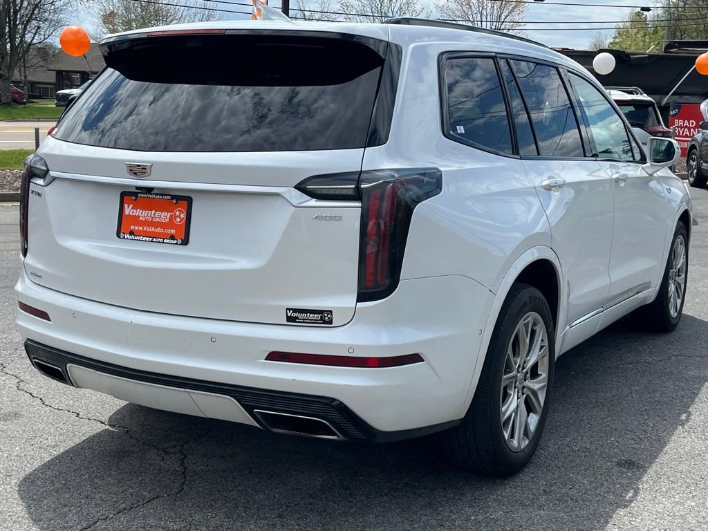 Used 2020 Cadillac XT6 Premium Luxury w/ Platinum Package AWD/4WD image 7