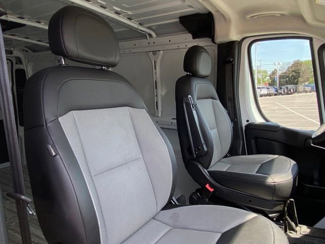 Used 2025 RAM ProMaster 2500 w/ Convenience Group FWD image 19