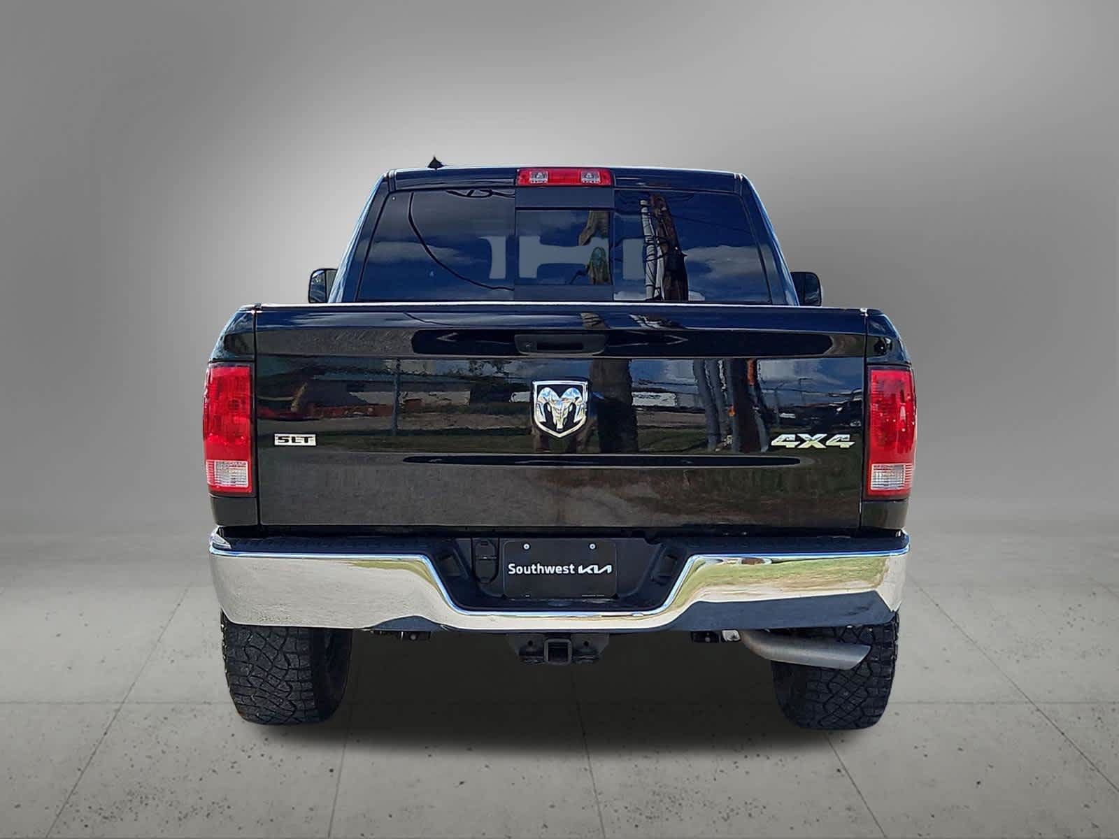 Used 2023 RAM 1500 Classic SLT w/ Trailer & Traction Group AWD/4WD image 5