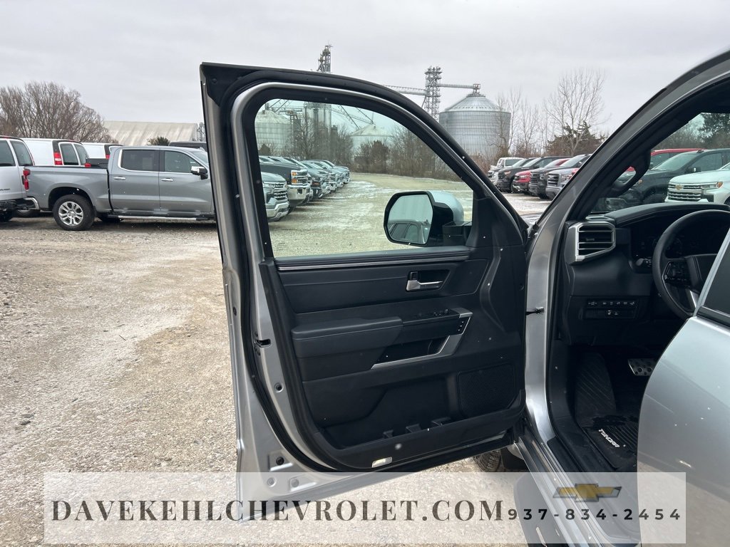 Used 2024 Toyota Tundra Platinum image 9