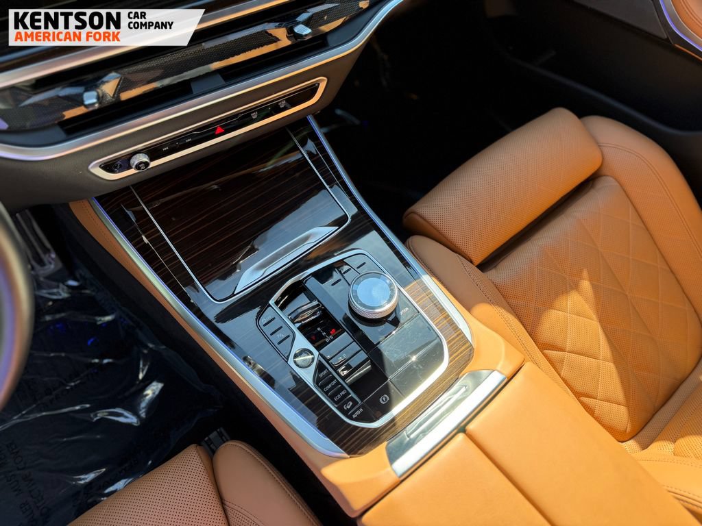 Used 2026 BMW X5 xDrive40i AWD/4WD image 22