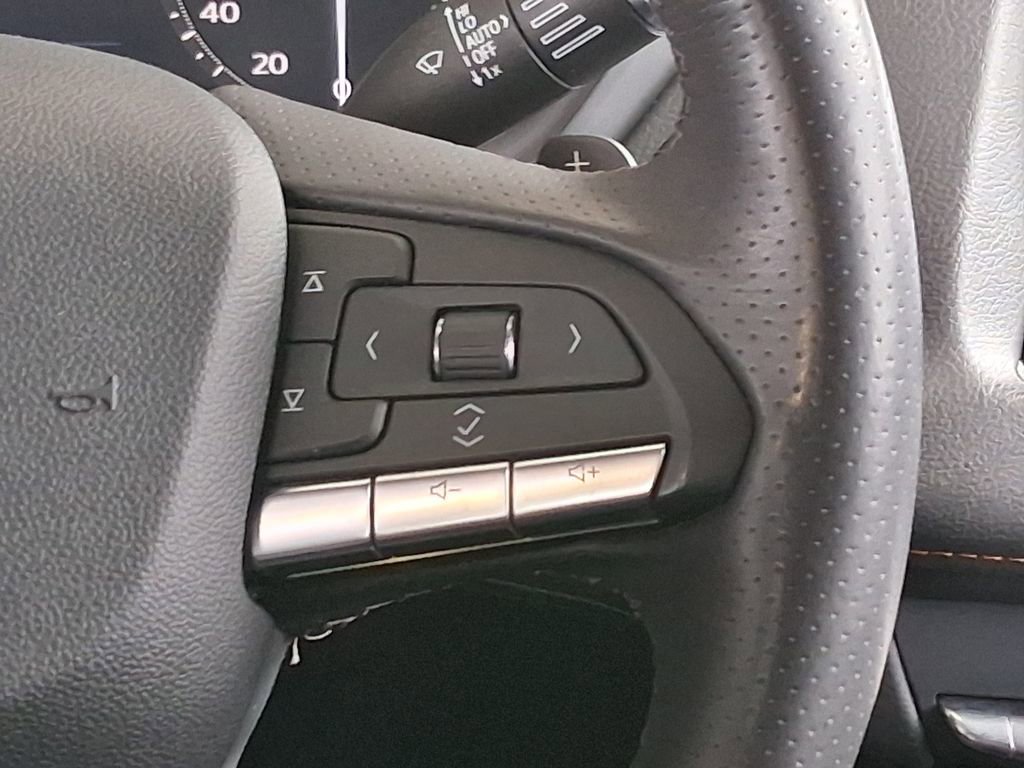 Used 2023 Cadillac XT4 Sport w/ Enhanced Visibility Package FWD image 12