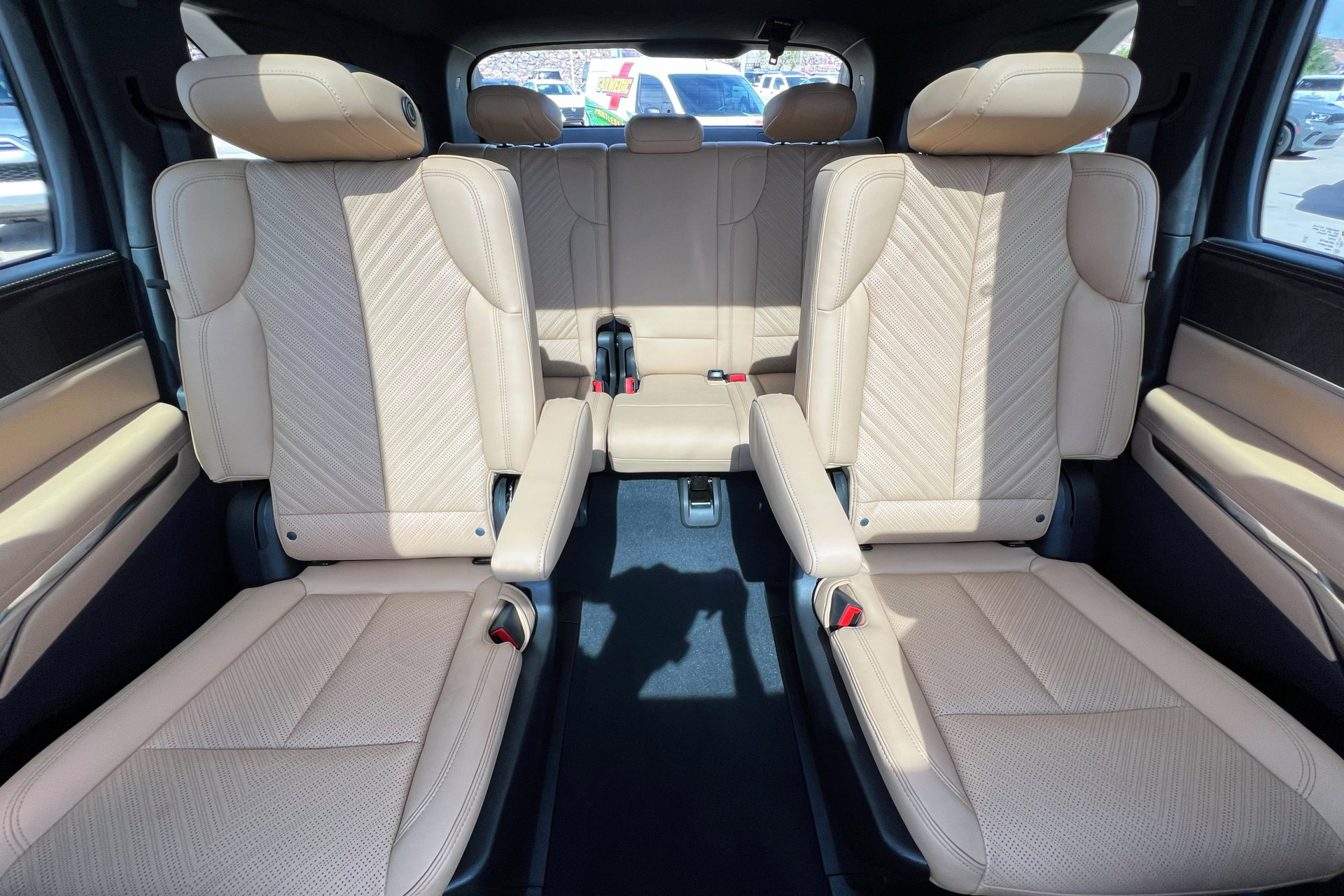 New 2025 Cadillac Escalade IQ Luxury 2 image 27