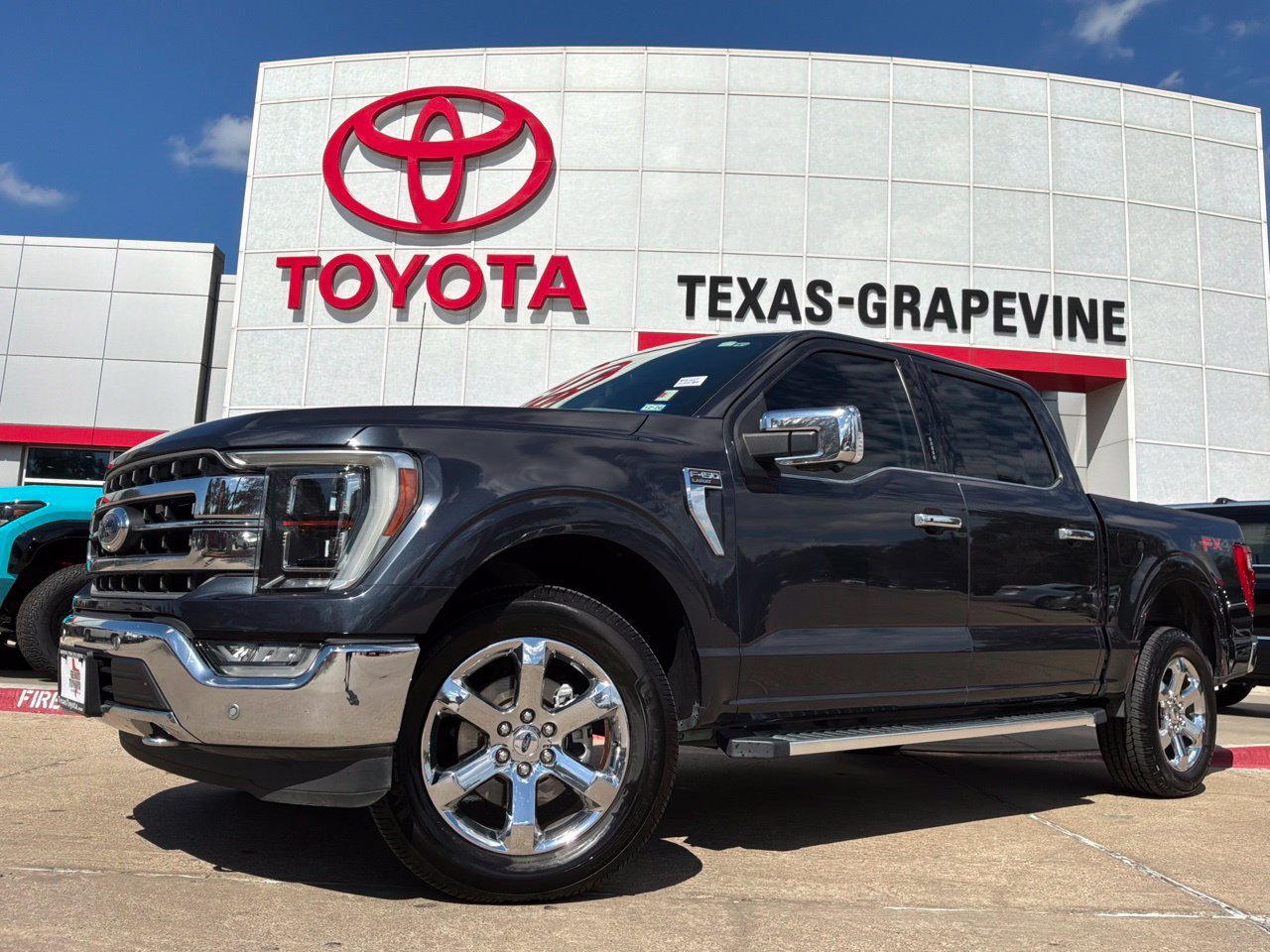 Used 2022 Ford F150 Lariat w/ Equipment Group 502A High AWD/4WD image 2