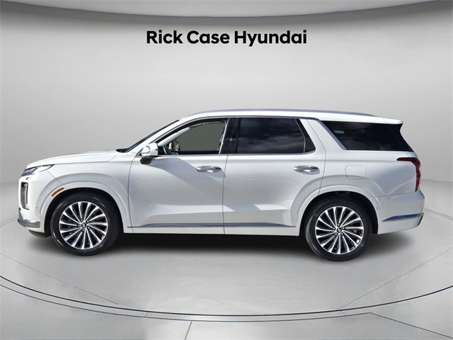 Used 2023 Hyundai Palisade Calligraphy image 3