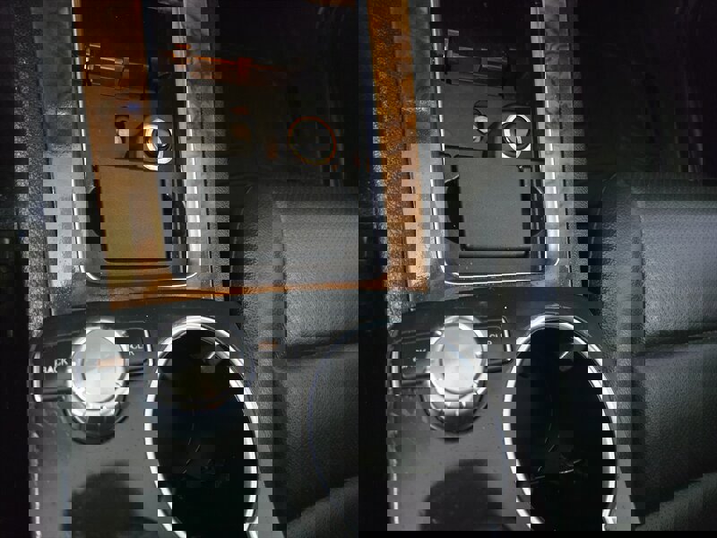 Used 2013 Mercedes-Benz GLK 350 2WD w/ Multimedia Pkg image 27