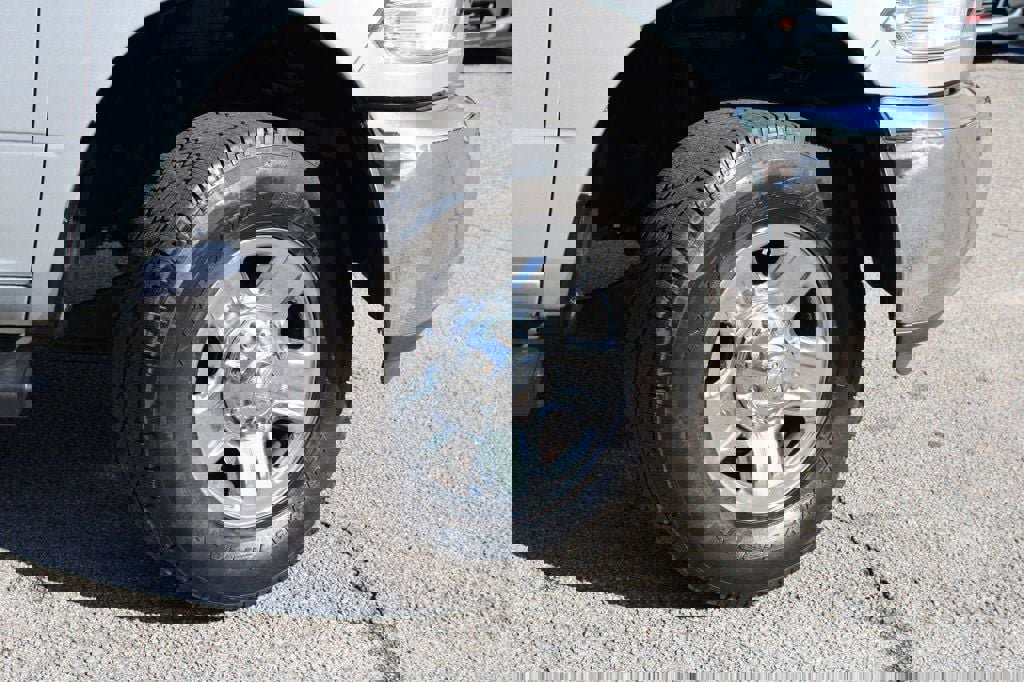 Used 2018 RAM 2500 Tradesman w/ Chrome Appearance Group image 24