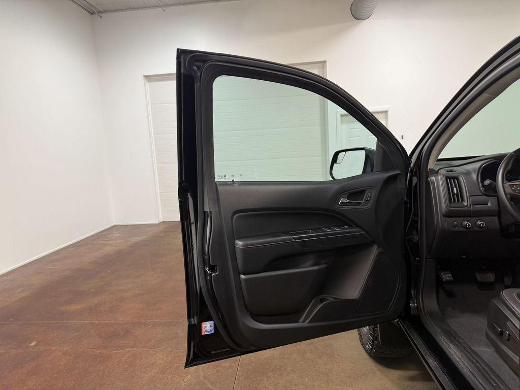 Used 2022 GMC Canyon AT4 w/ Trailering Package image 59