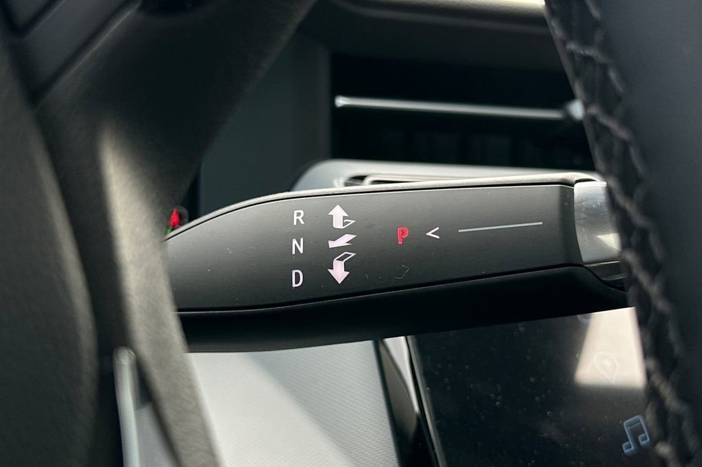 New 2027 Chevrolet Bolt RS w/ Technology Package FWD image 27